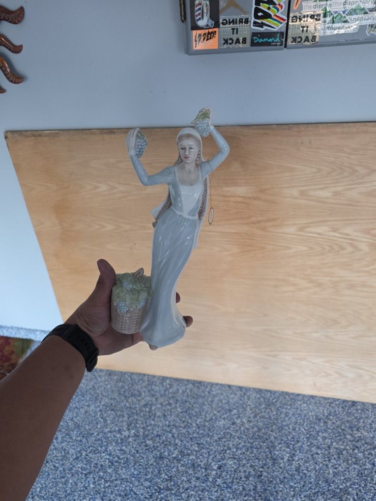 Royal Doulton Limited Edition "Autumn Glory" 