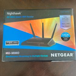 Nighthawk AC1900 Smart WIFI Router Like New