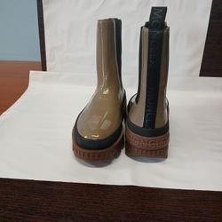 Nice Boots Sz6 UNISEX 
