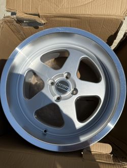 Saleen Replica wheel