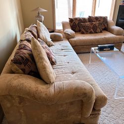 Vintage Couch & love Seat