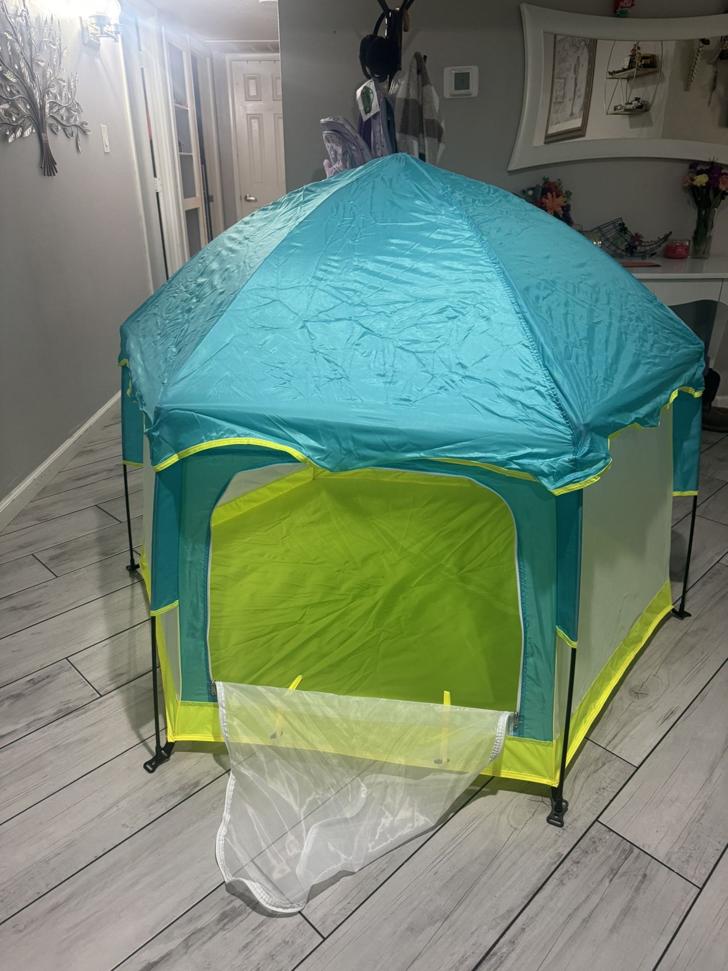 Tent 