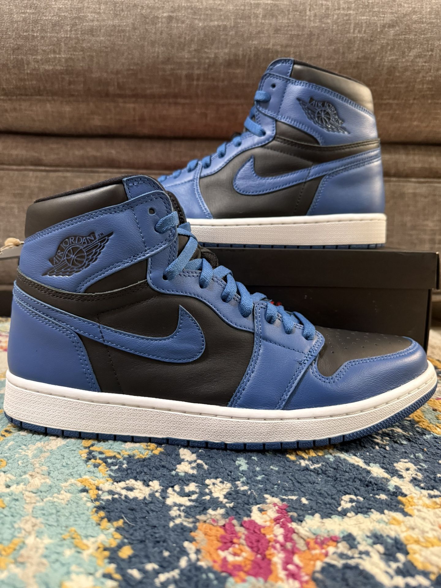 Nike Air Jordan 1 Retro High OG “Dark Marina Blue”
