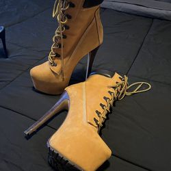 High Heel Timberland Style Boots 