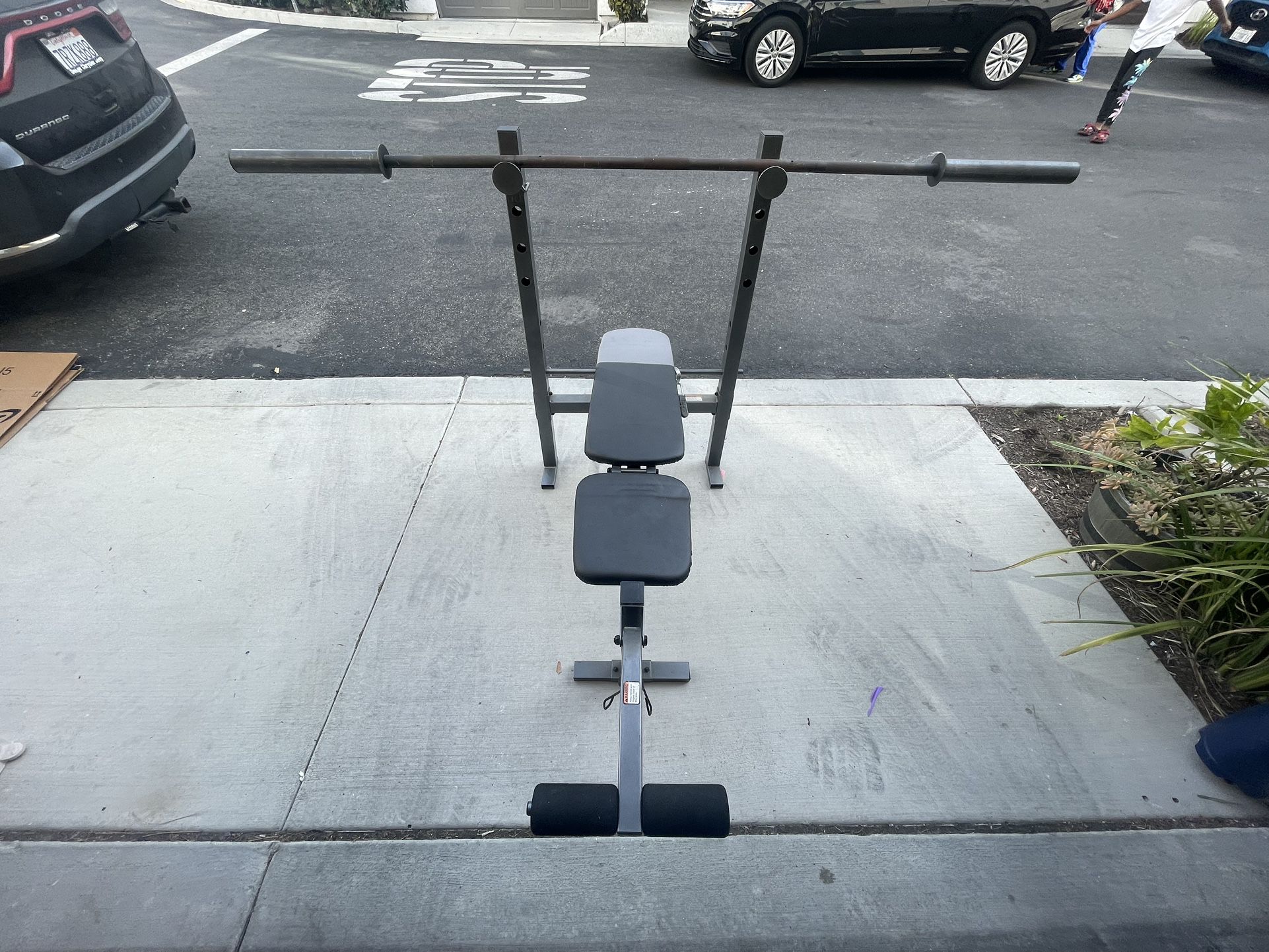 Weight Bench, Olympic Bar, Weight Plates