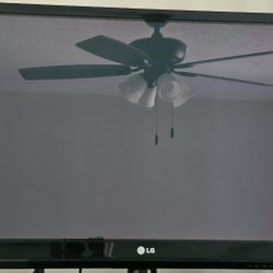 LG TV 42"