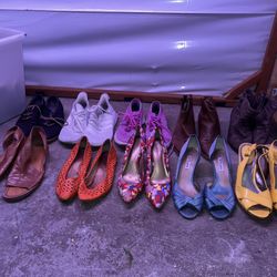 Women’s Size 8 & 8.5 Shoes – Gently Used.