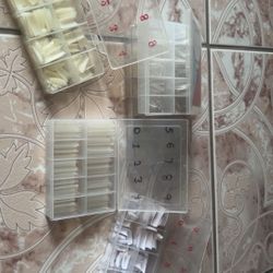 Nail Supplies 