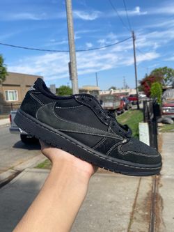 Jordan 1 Travis Scott Phantom