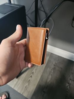 Pop Up Wallet