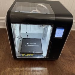 Flashforge Adventurer 3 3D Printer with Removable Nozzle - Black With 4 Filament