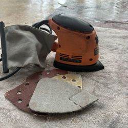 CHICAGO ELECTRIC-5 1/2” Random Orbital Palm Sander-03251-Clean, Hook n Loop, Sandpaper, Dust Bag