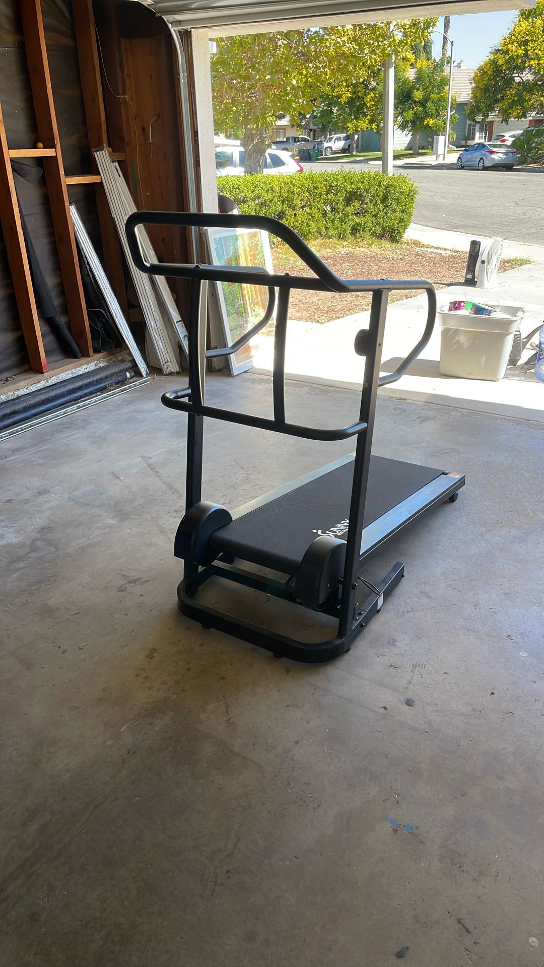 Treadmill 
