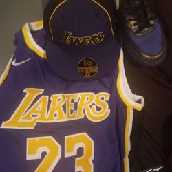Lakers Set