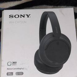 NEW SONY  HEADPHONES $100 OBO