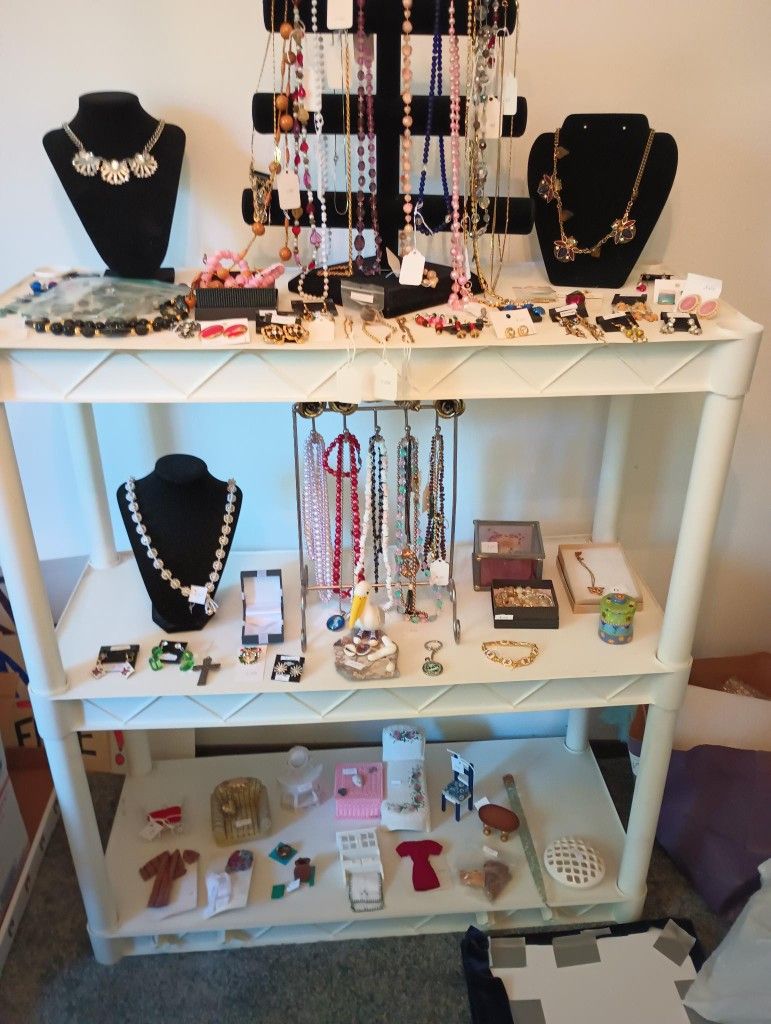 Garage Sale! Lots Of Goodies! 9215 33rd St. E., Edgewood