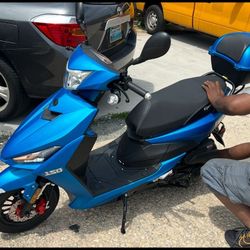 150 cc Scooter used but in really good condition