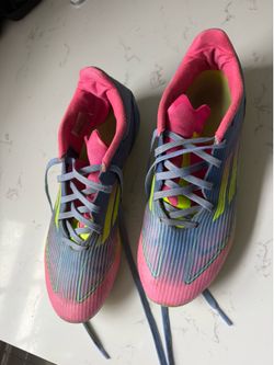 Adidas cleats size 8