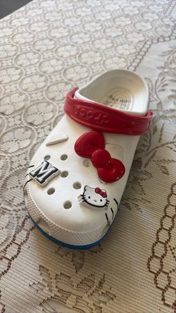 Hello Kitty Crocs