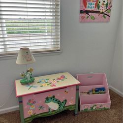 Adorable Storage Trunk For Kids Room & Bookcase