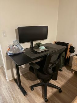 Flexispot standing table and chair