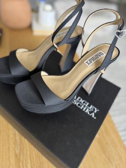 Badgley Mischka - Caia Platform Sandal with Heart-Shaped Buckle