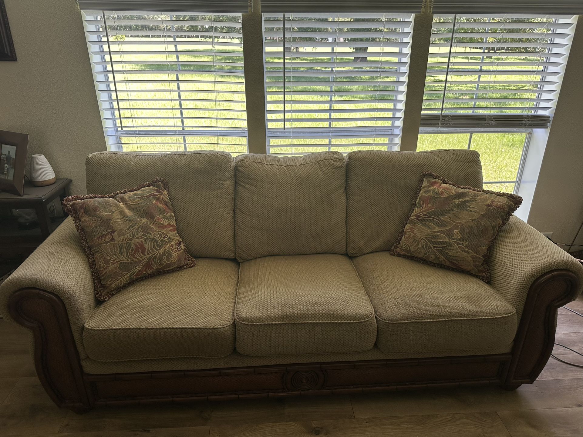 Island Couch From Rooms To Go