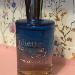 Vanilla Vibes Juliette Has A G-