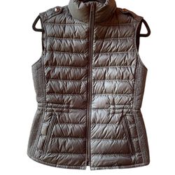 Burberry Brit down puffer vest size : Small