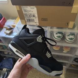 Jordan 4 Black Canvas 8.5M VNDS