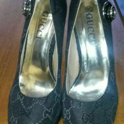 Gucci shoes size 8