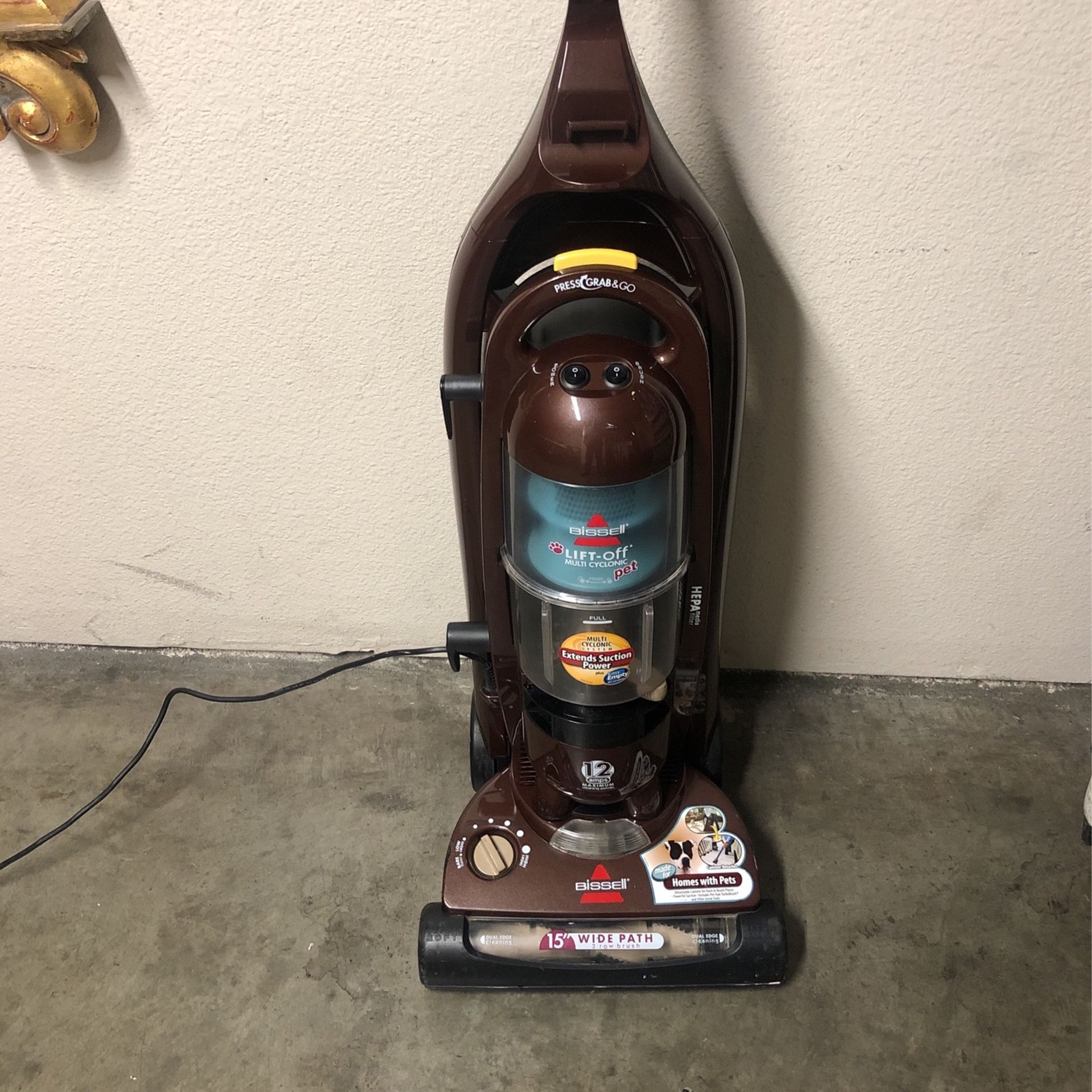 Bissell Vacuum Cleaner