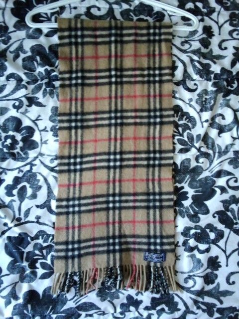 Burberry Scarf 
