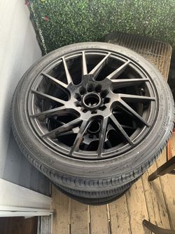 I am selling these wheels I ask for 550 they are super good they are 18