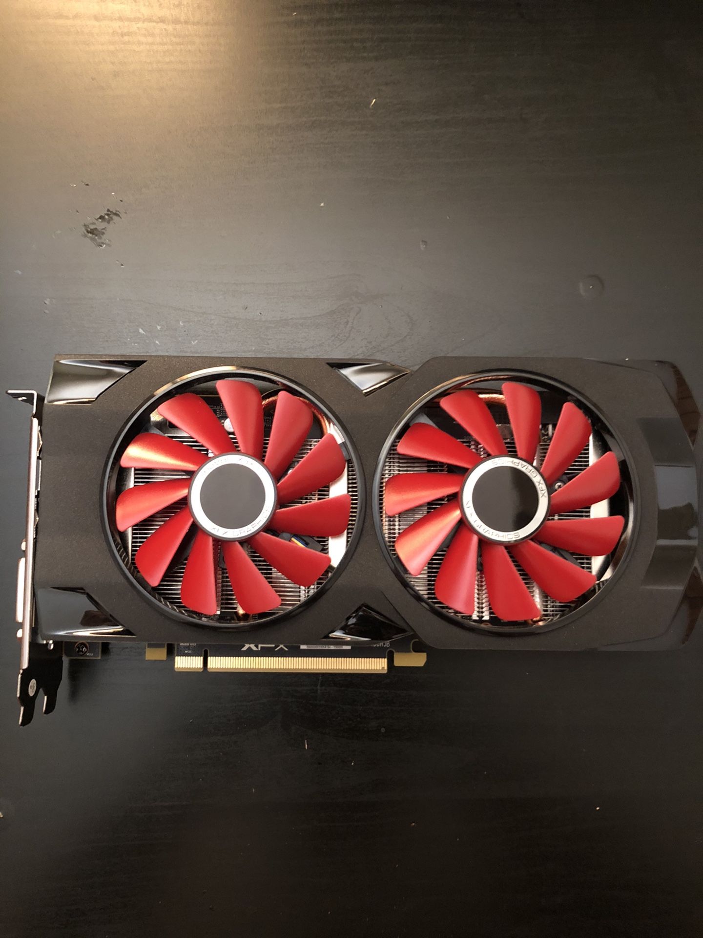 XFX RX 570 - 4GB