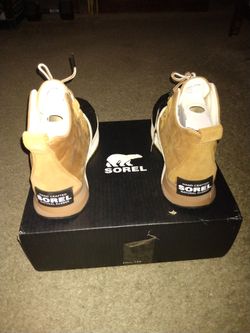 Victoria Secret Sorel women boots classic size 9