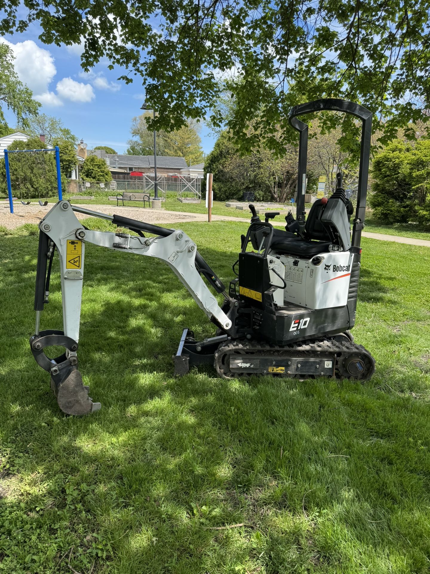 E10 Bob Cat Excavator