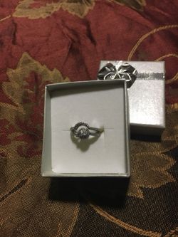 Wedding set sz 4 sterling silver for sale asking 250.00 price negotiable