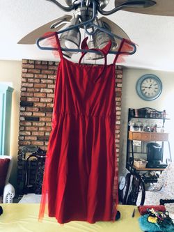 Girl’s dress