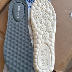 Breathable Orthopedic Latex Insoles, Heel Knee Pain Relief, Universal Fit men 9-9.5 women 10.5-11