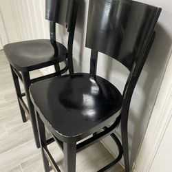 Coffee Table,Lamp And Chairs 