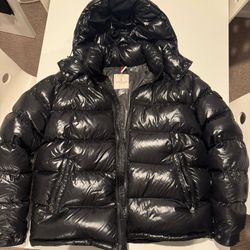 Moncler Puffer 