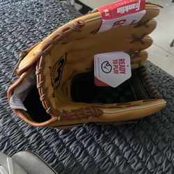 Softball Gloves 