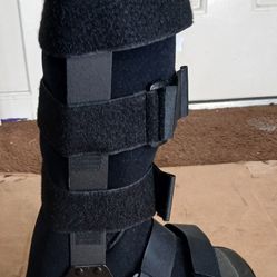  BREG...  Medical Boot... Serjery Ankel 