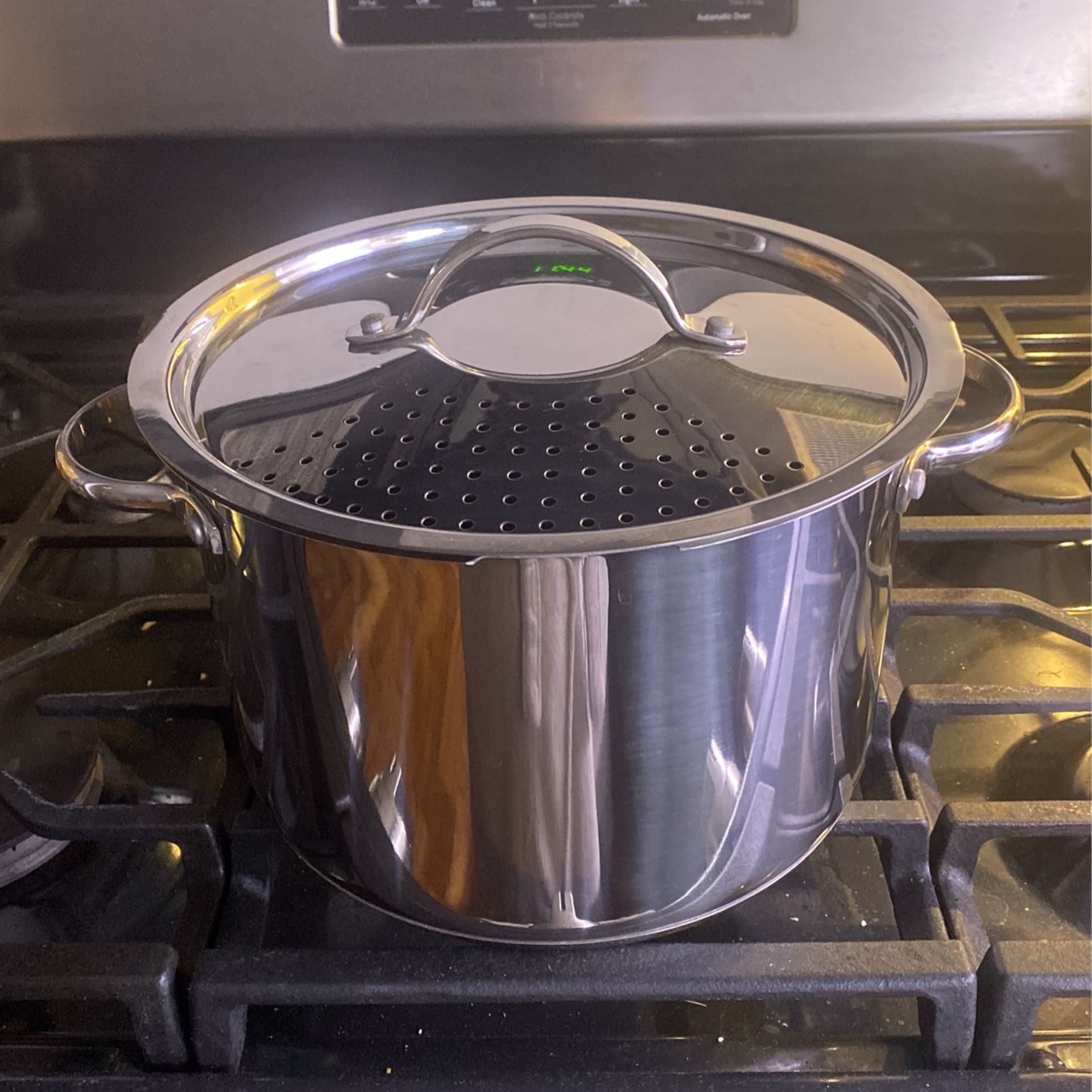 Big Pasta Stock Pot Unused With Colander Lid And Handles
