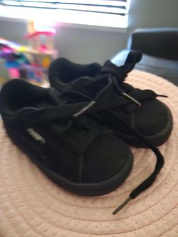 Puma shoes 4 toddler