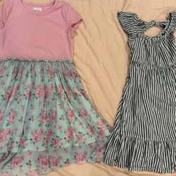 Girls dresses 6-7 size, if they’re posted they’re available,only reach out for pickup
