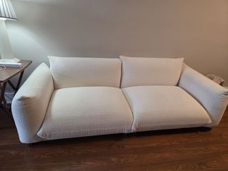 [Moving Sale]White couch_Easy to Transport!