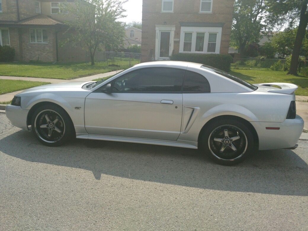 2000 Ford Mustang