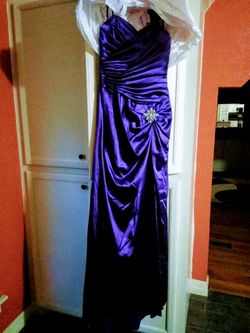 Purple party dress size M